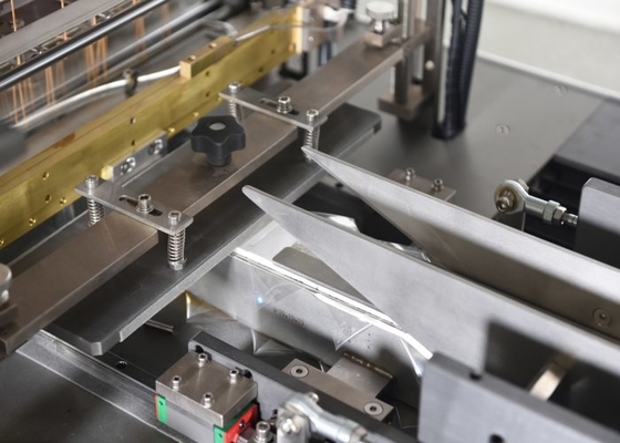 BOPP Cream Box Cellophane Wrapping Machine For Perfume 50hz Overwrapper Equipment